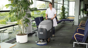 Pulizie pavimenti resort